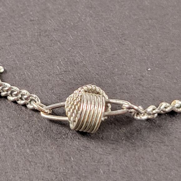Chain Necklace Avon Vintage Silver Tone Knot 17" Spring Clasp Minimalist - Picture 2 of 10